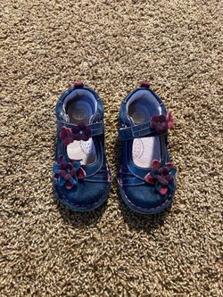 Toddler shoes (stride rite) perfect condition