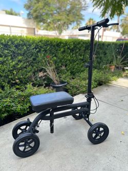Walking scooter