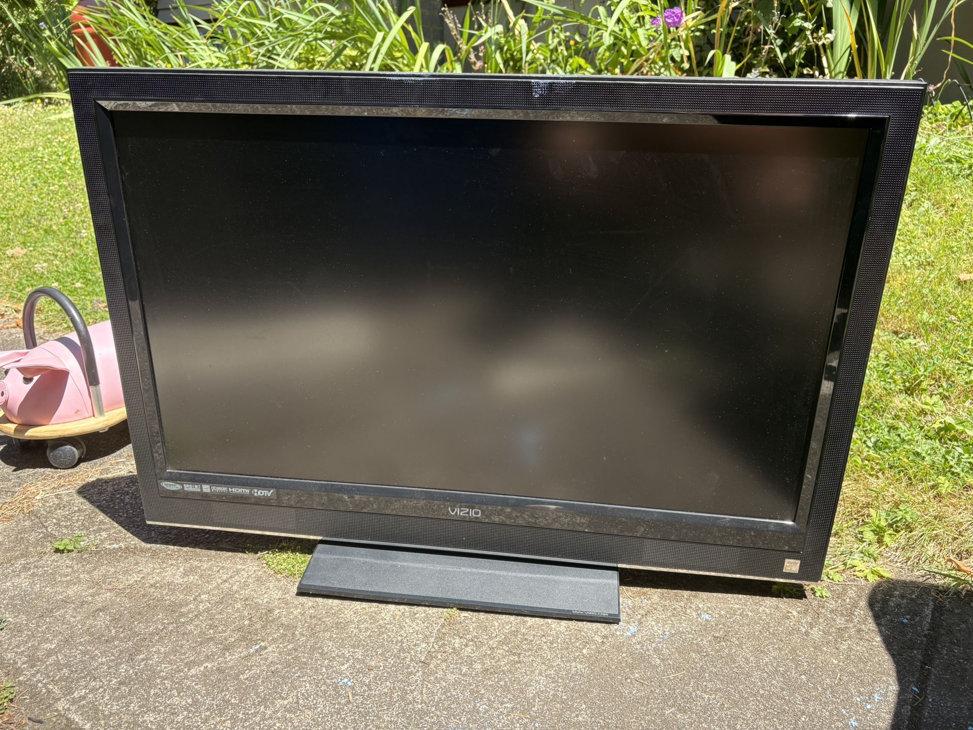TV + Roku