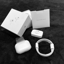 AirPods Pro (2 nd Generation ) 