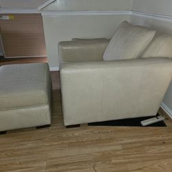 Oversized Lounge Chair & Ottoman