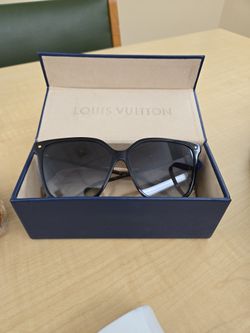 Louis Vuitton Sun Glasses