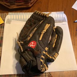 Rawlings Highlight baseball glove 11.5” excellent condition with 2 baseballs