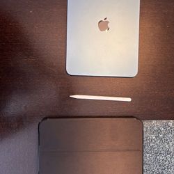 iPad(A16) Brand New Comes With Accessories.