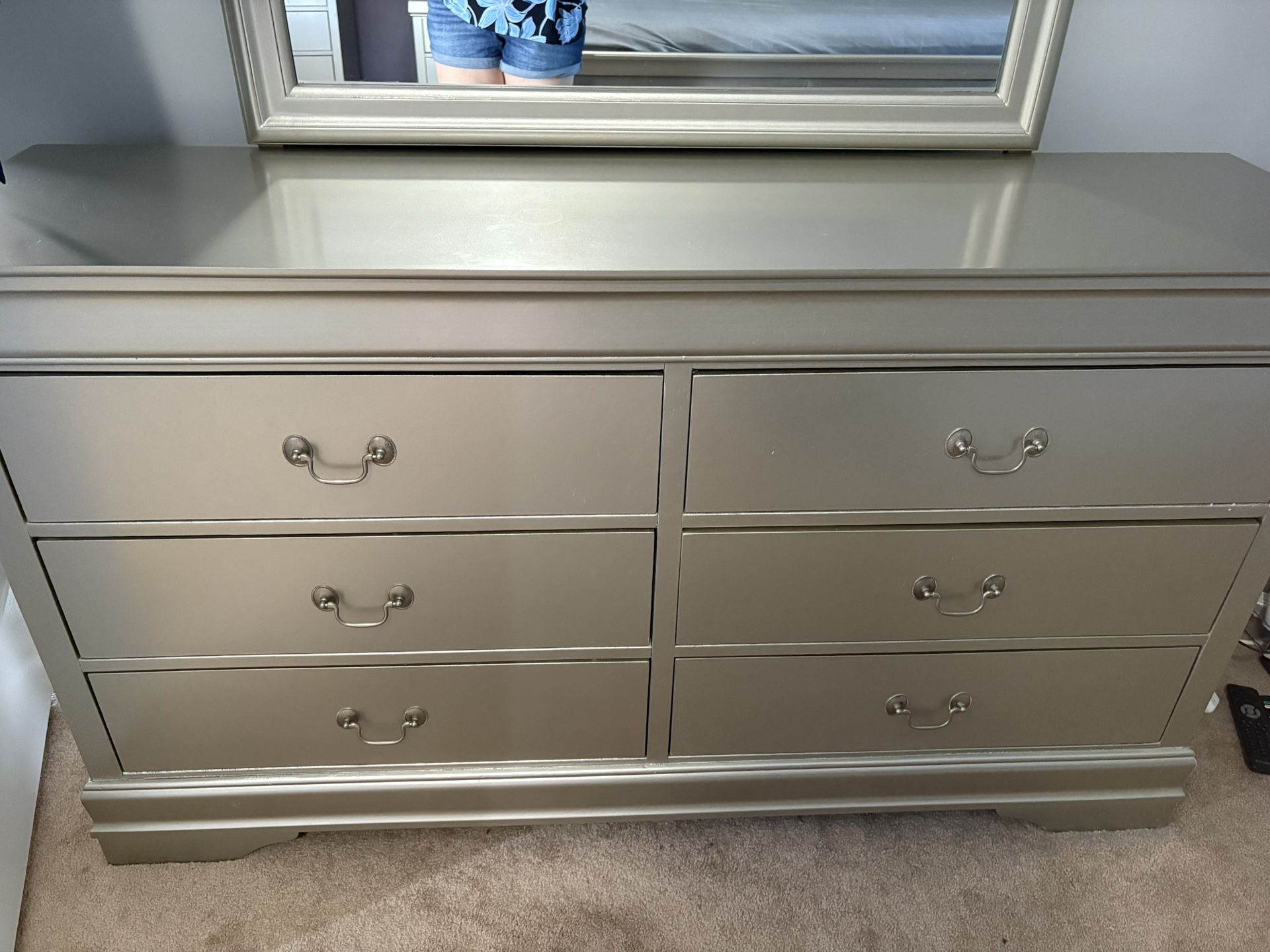 Bedroom Furniture Set
