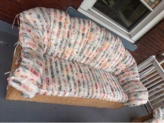 Wicker Patio Set (3-Piece)
