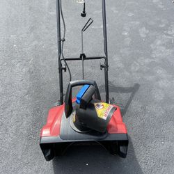 Toro 1800 Power Curve Electric Snowblower