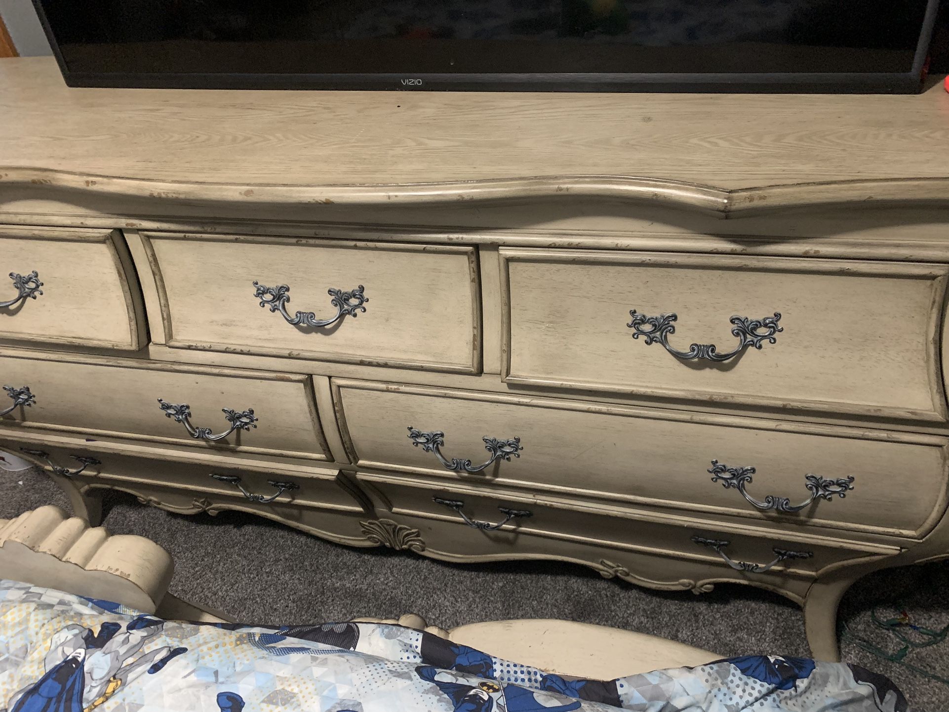 ACME 5 Piece Bed Set