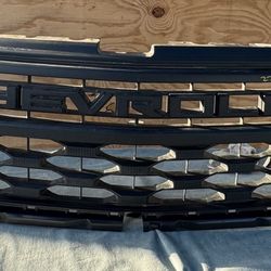 CHEVROLET SILVERADO 1500 FRONT GRILLE  OEM (2022-2023)