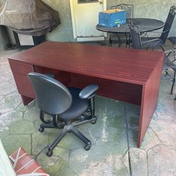 Office desk (including chair)
