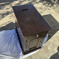 Chair side End Table 