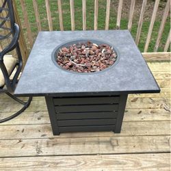 Gas fire pit