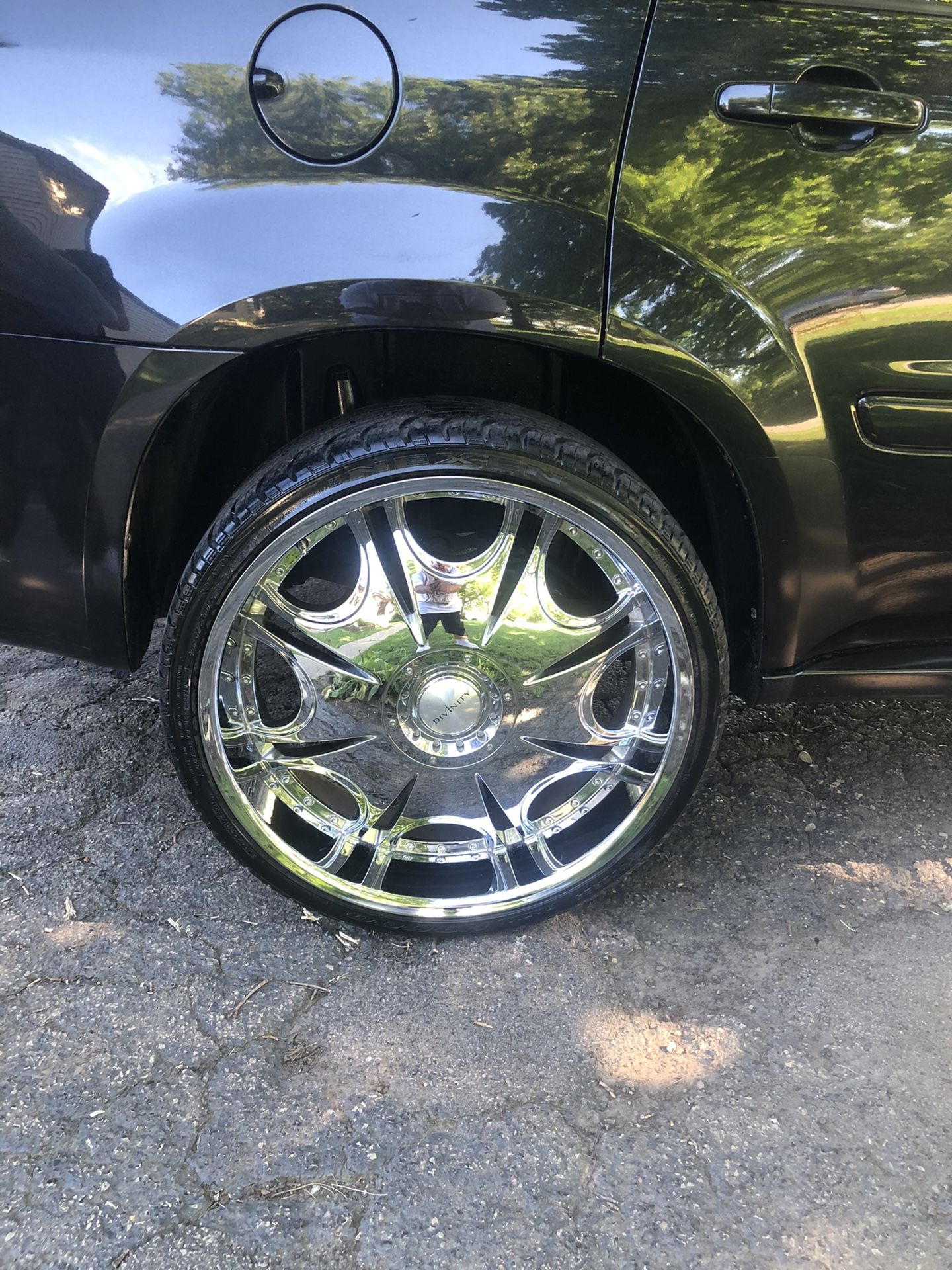 24s rims tires