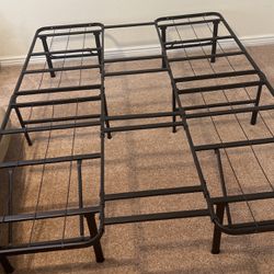 Adjustable Queen Bed frame ( for Twin Or Full )