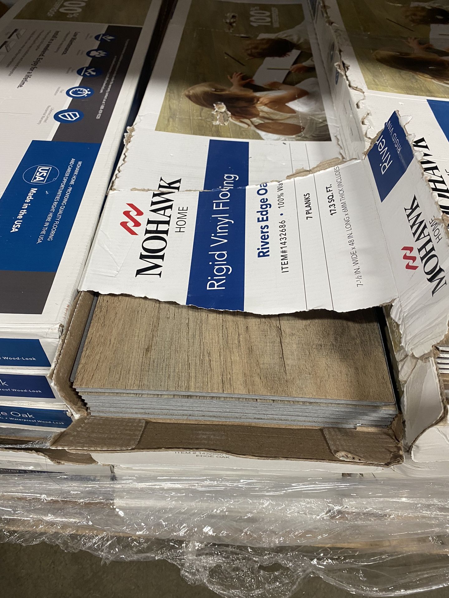 Mohawk Rivers Edge Oak Laminate Flooring for Sale in Anaheim, CA OfferUp