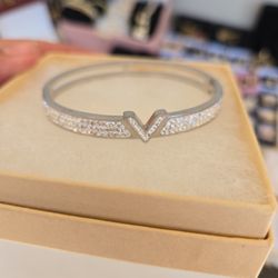 V Bracelet /Bangle 