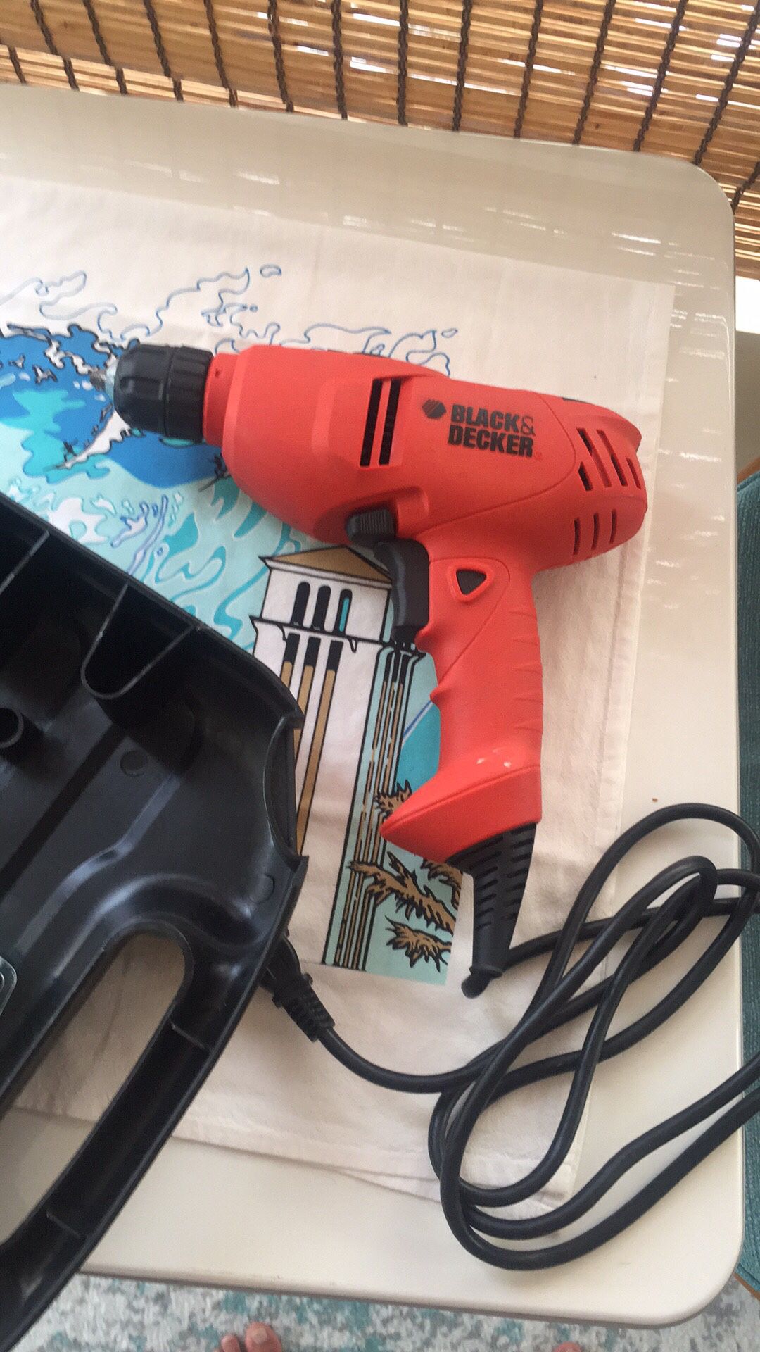 Black and decker electric drill tool