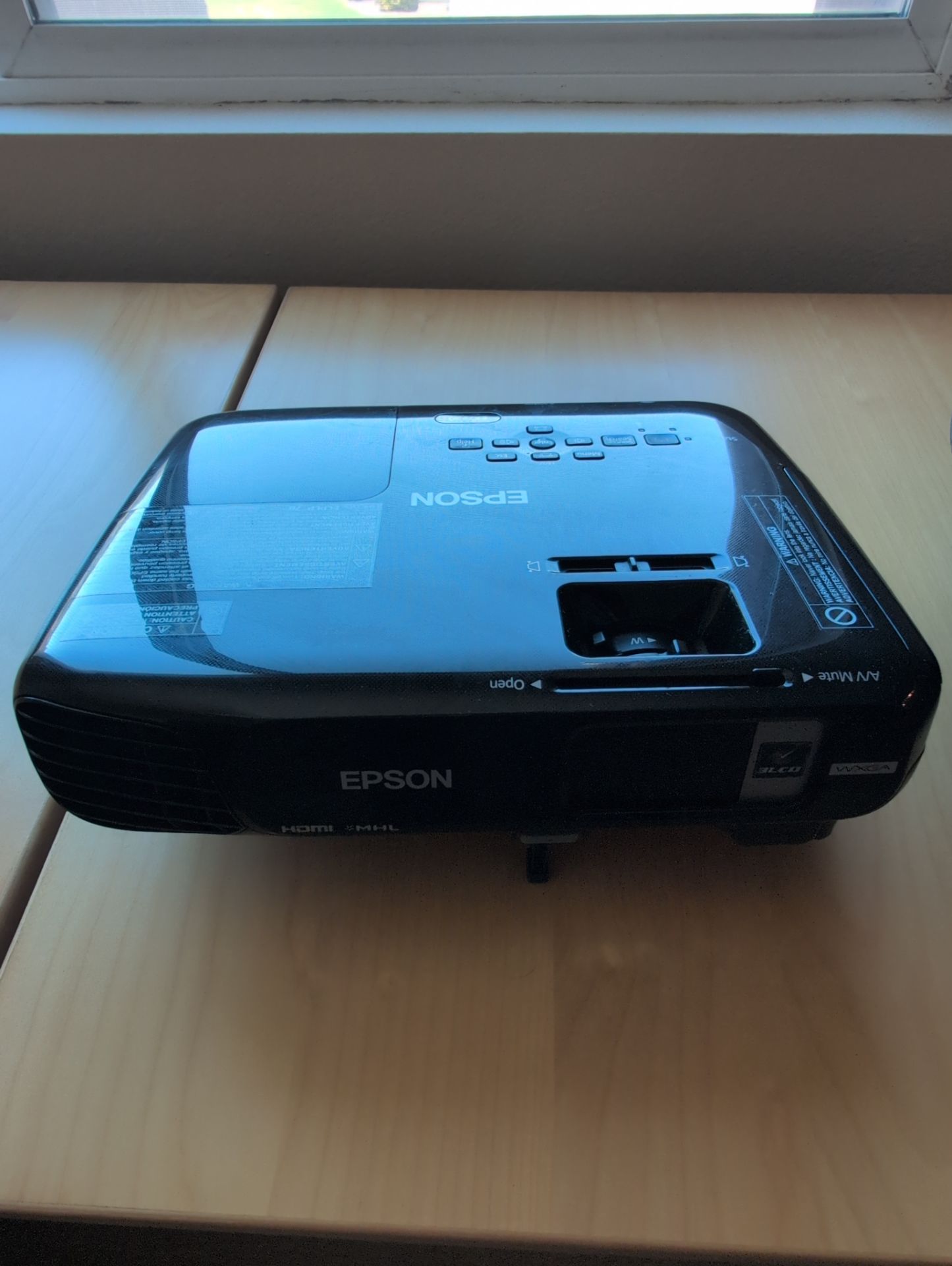 Projector EPSON EX7(contact info removed) Lumens