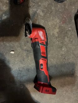 Milwaukee M18 Cordless Oscillating Multi-Tool, specifically model number 2626-20