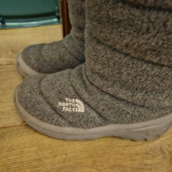 Size 7 Women's Boots North Face,  Ugs, Gap $10.00 Each OBO