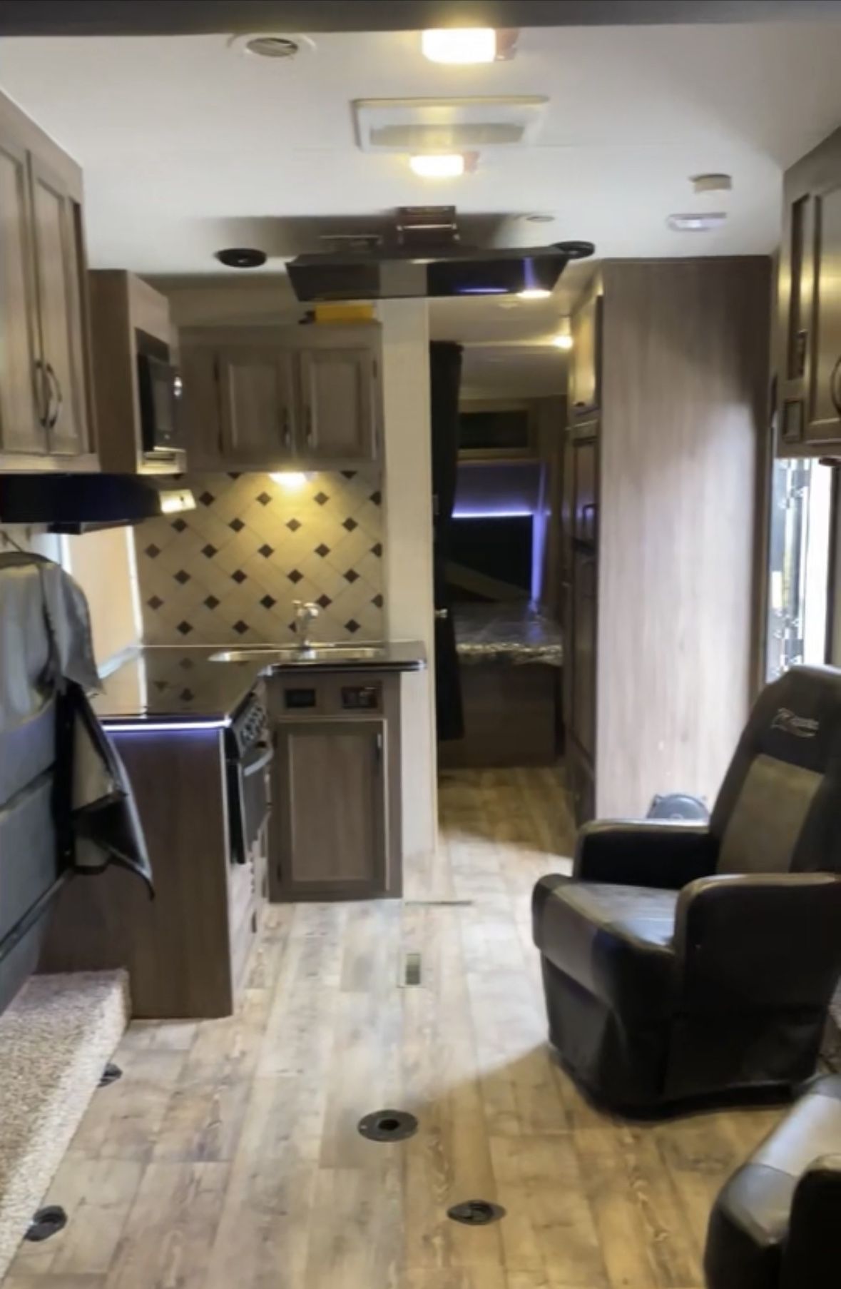 2018 Pacific Coachworks Rage'N For Sale In Orange, CA - OfferUp