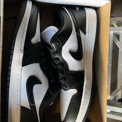 Jordan 1 Retro womens sz 11 mens sz9.5 New,no box