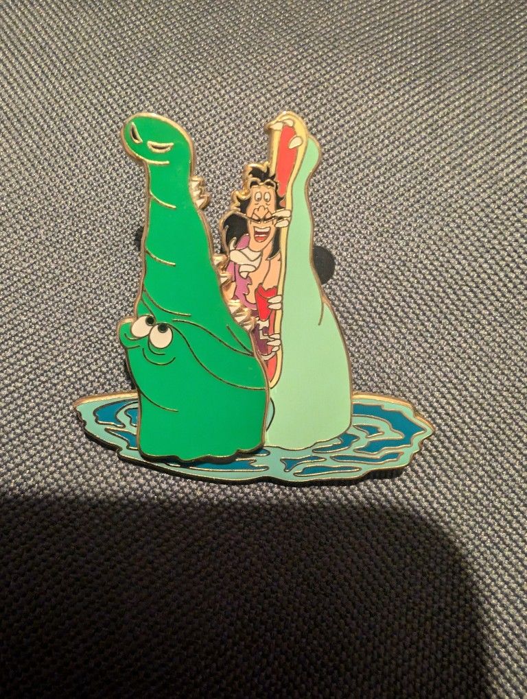 Disney Parks Pin Trading Co- Captain Hook