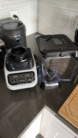 Ninja Professional Blender - Powerful Countertop Blender – Excellent Condition