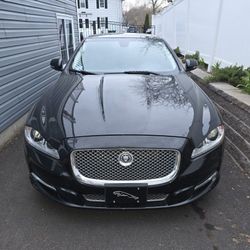 2012 Jaguar XJ-Series