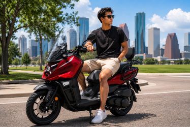 Fully Assembled Gas Motorscooter Tabk200EFI