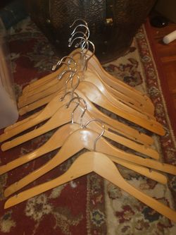 Wooden Hangers Ganchos de Madera