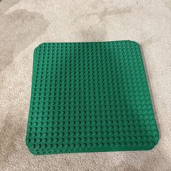 6 LEGO DUPLO Large Green Base Plate 24 x 24 dot Studs (15" x 15") Rounded Corners