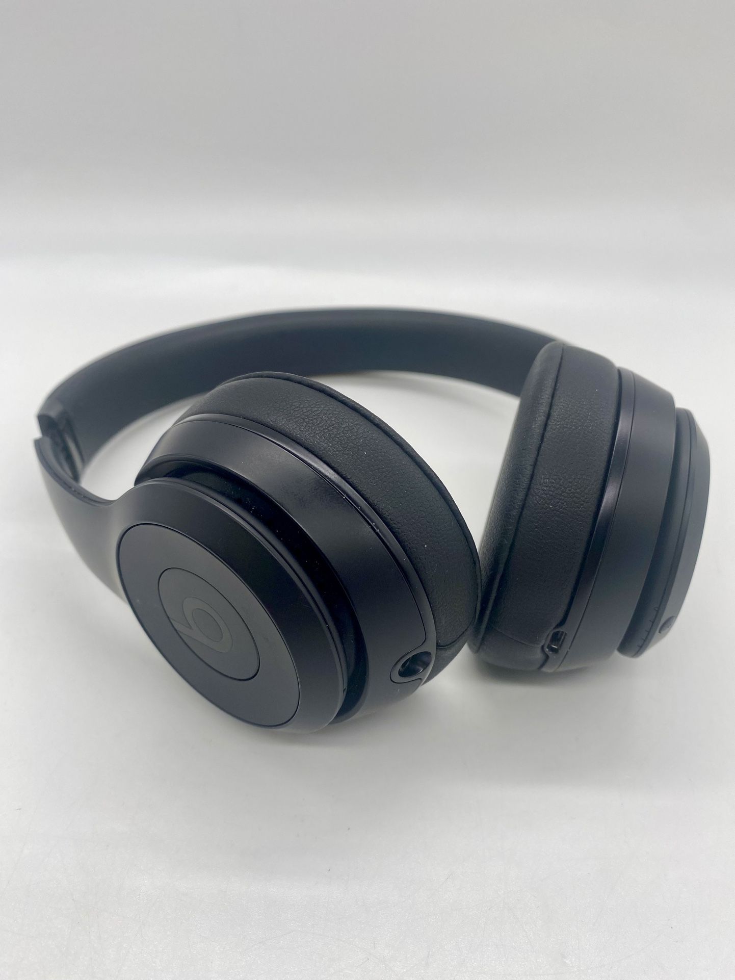 Beats Studio Wireless Headphones - Model A1796 - Matte Black
