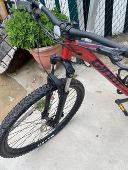 Red GIANT Bike