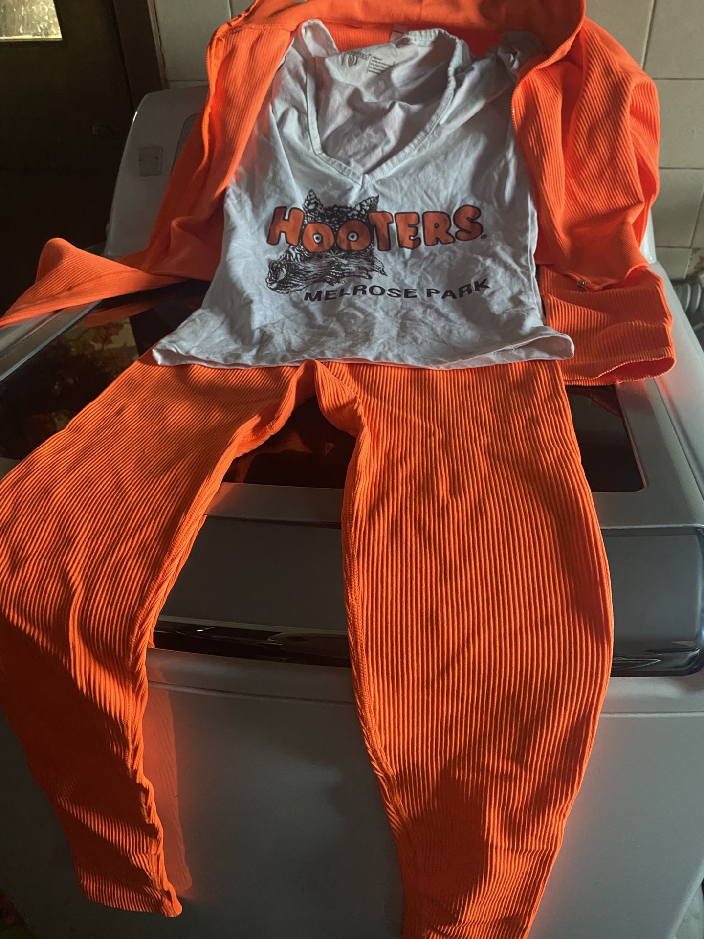 Hooters Costume