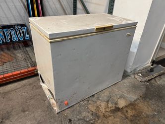 Refrigerator deep freeze freezer microwave toaster oven