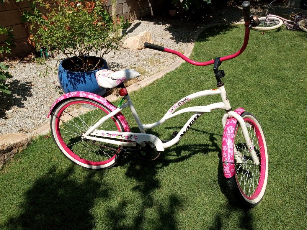 Malibu Avigo Woman's Bike
