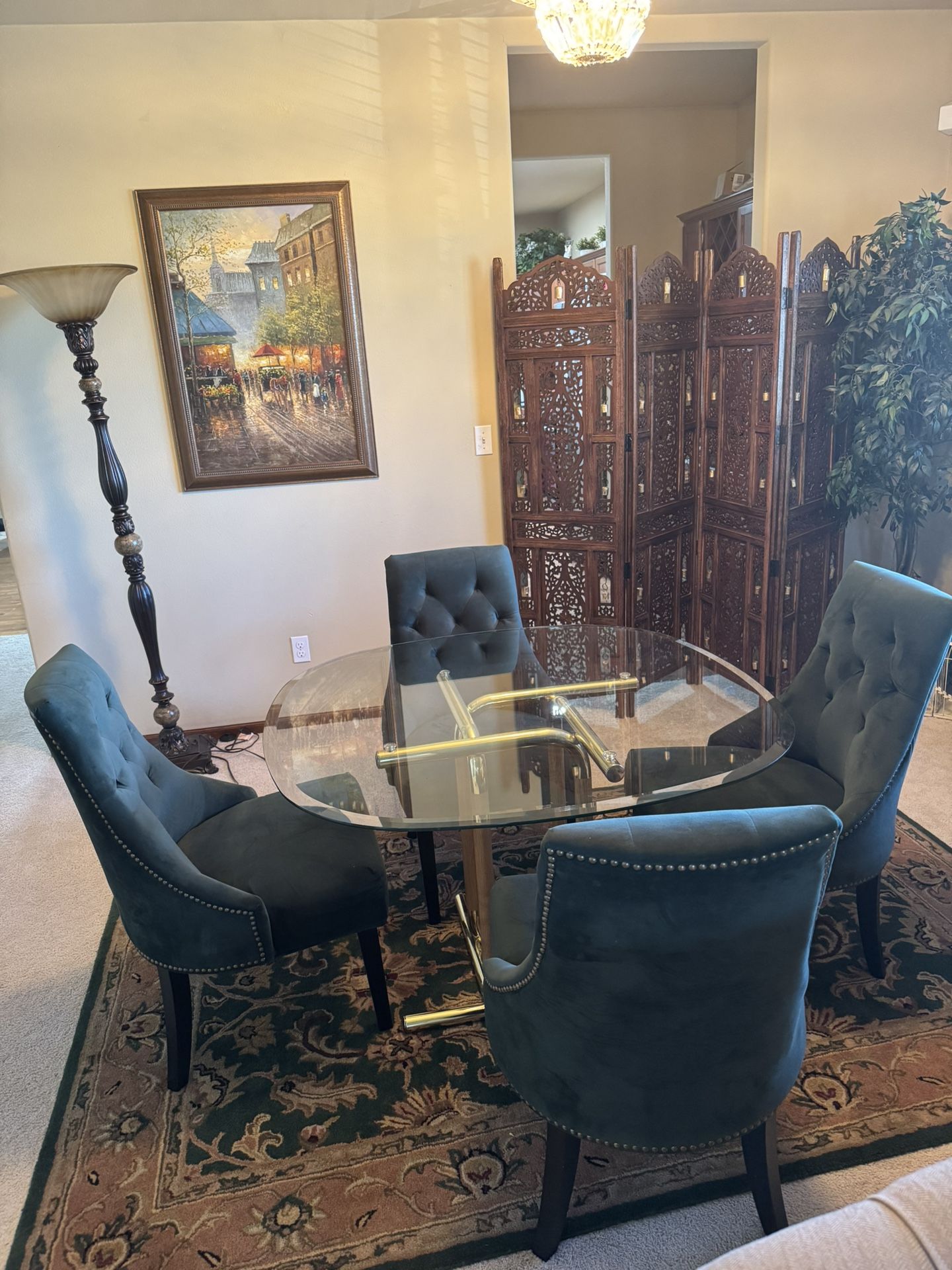 Dinning Table With Four Chairs