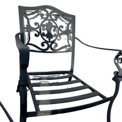 2 Outdoor Chairs 