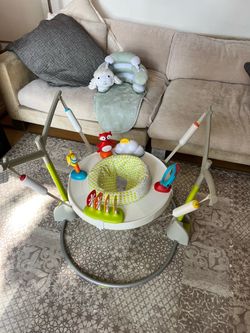 Skip hop jumper and tummy time seat