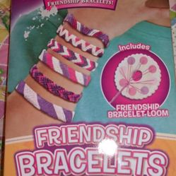 Brand New Friendship Bracelet Kit