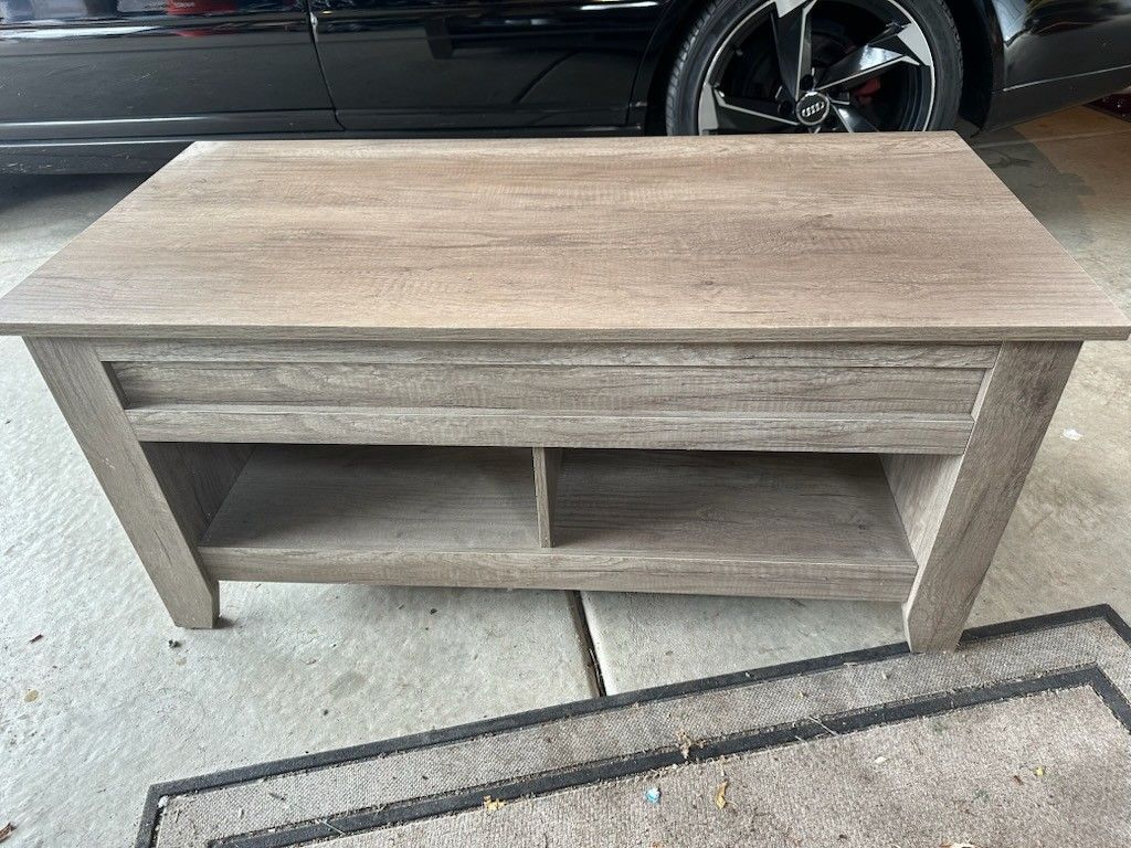 COFFE TABLE WITH STORAGE