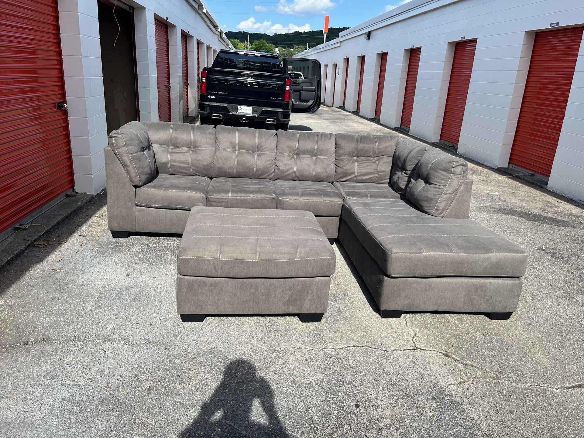 Gorgeous Gray Sectional & Ottoman!