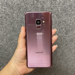  Samsung Galaxy S9 | Unlocked | Comes with store warranty| Free Cable & Charger | Unlocked | Comes with store warranty| Free Cable & Charger 