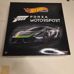   HOT WHEELS  PREMIUM FORZA  MOTORSPORT 5 PACK 