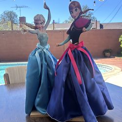 Frozen center pieces / party decor