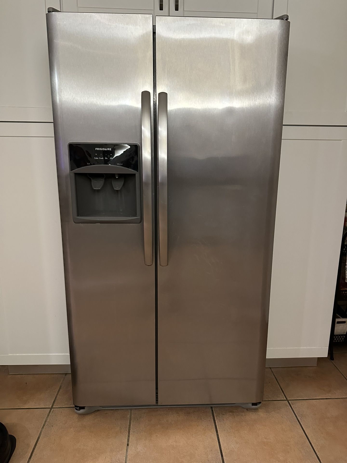 Refrigerador Frigidaire Como Nuevo (excelente Estado)