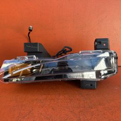 2021 2022 2023 2024 TESLA MODEL X LEFT DRIVER SIDE FOG LIGHT OEM P1621194-00-C