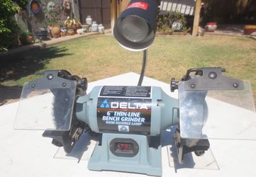 Delta 6" Thin-Line Bench Grinder with Flexible Lamp