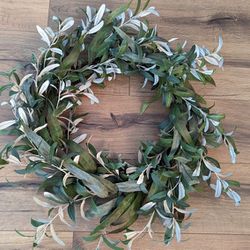 12 Matching Wreaths (Wedding Decor/ Centerpieces) Thumbnail